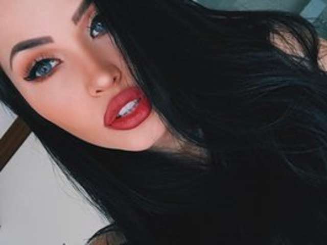 go to chat with JennaKittens