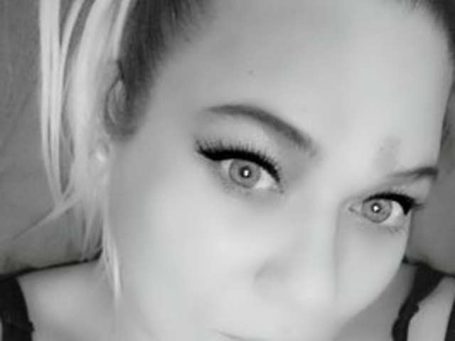 go to chat with Jennie89