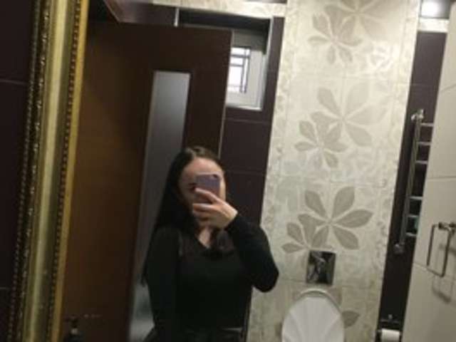 go to chat with JenniferHewweta