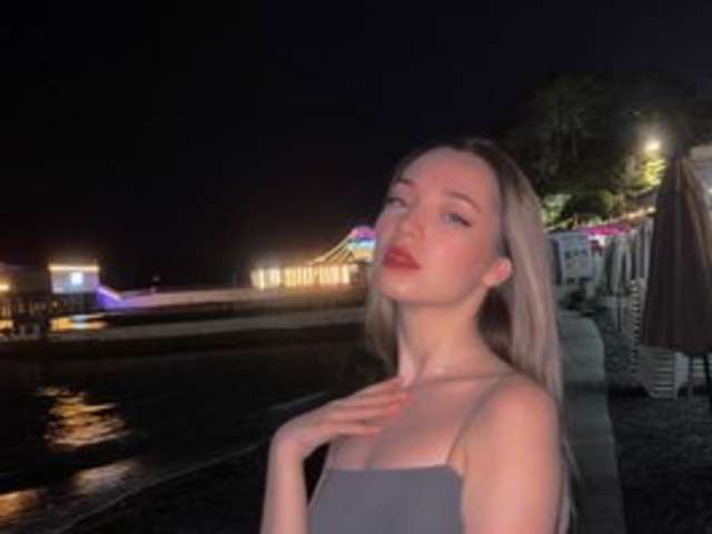 go to chat with JennySims