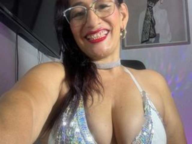 go to chat with Jessica97