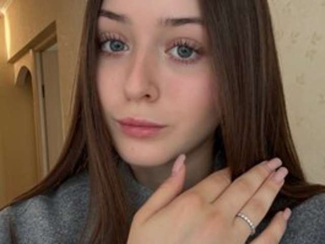 go to chat with JoanAlkins