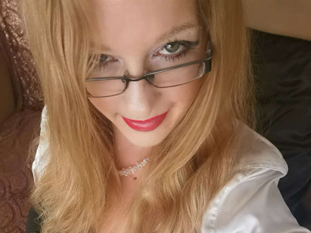 go to chat with Juflaura