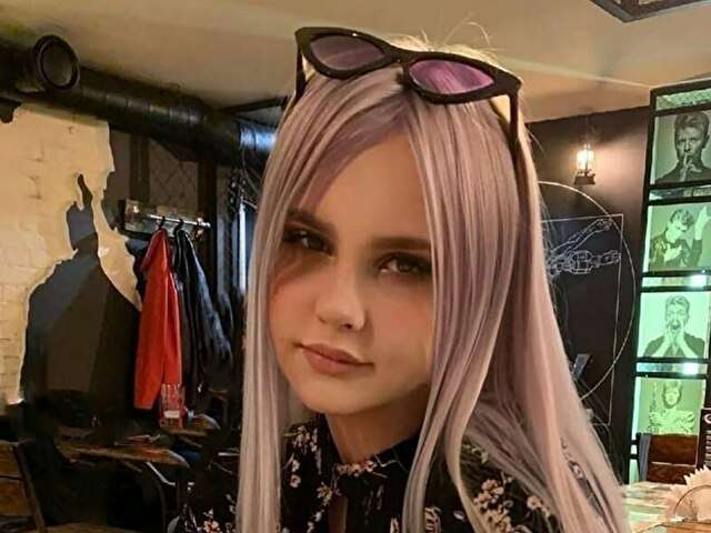 go to chat with Julia20