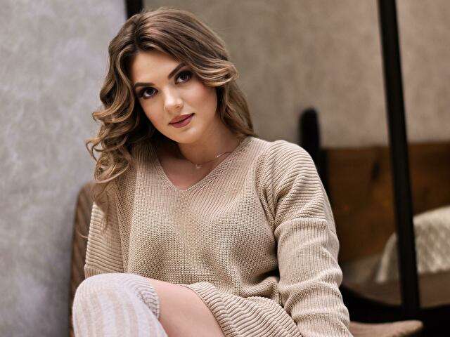 go to chat with JuliaClover
