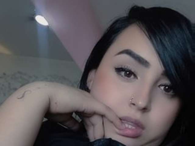 go to chat with JulietaLuxe