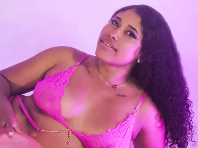 go to chat with JulietaMaire