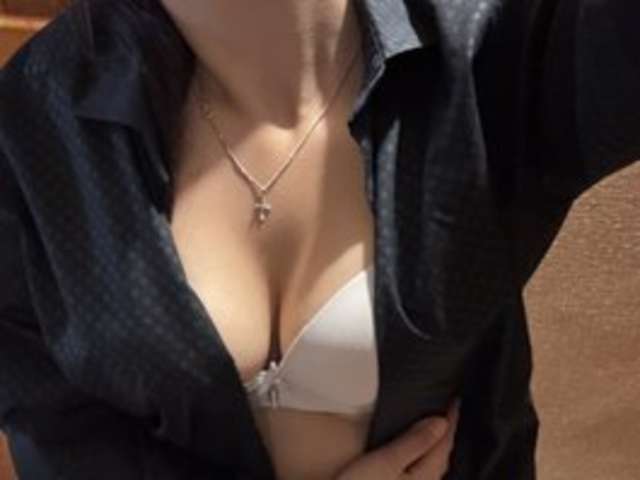 go to chat with Julisenna1