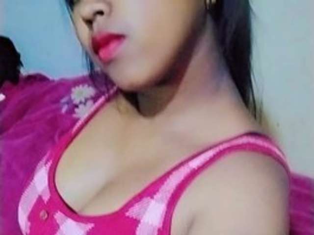 go to chat with June-hot