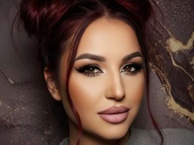 go to chat with Just-Amy