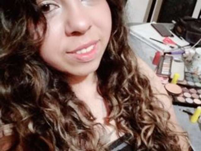 go to chat with KITTY32-1