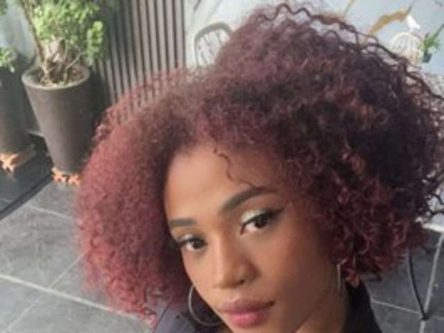 go to chat with Kalynebrunet