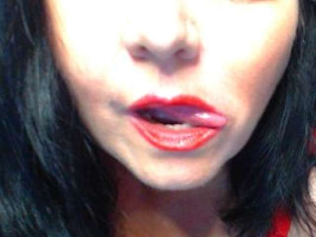 go to chat with KamilaDream