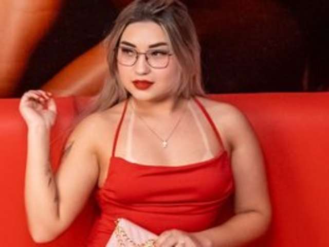 go to chat with Kamilaht2