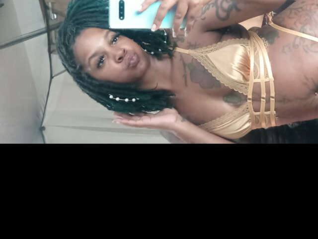 go to chat with Kandiedyamz