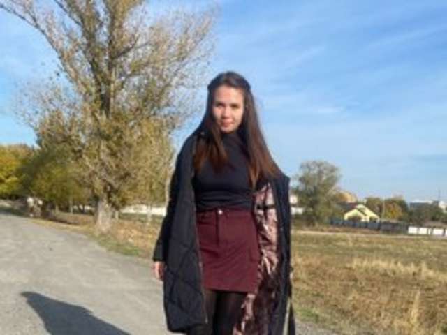 go to chat with Karinka01