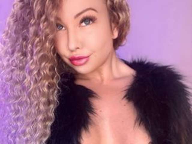 go to chat with KatBigBum