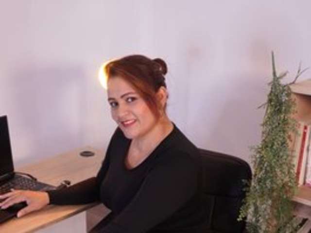 go to chat with Kataleya02