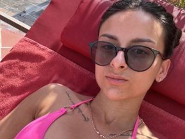 go to chat with KatarinaQueen