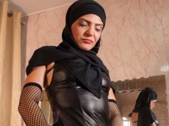 go to chat with Kate-Roose