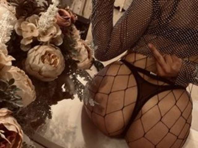 go to chat with KateAmple