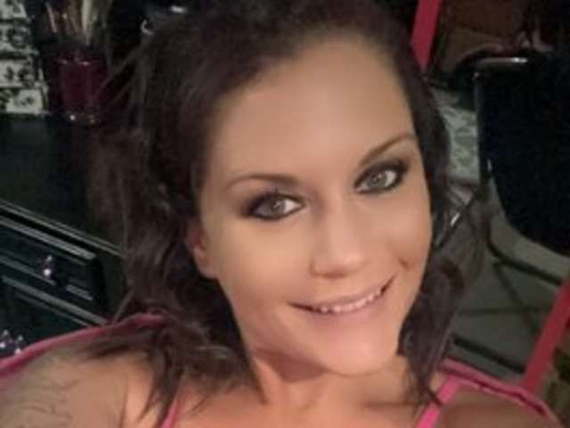 go to chat with KatieLove1