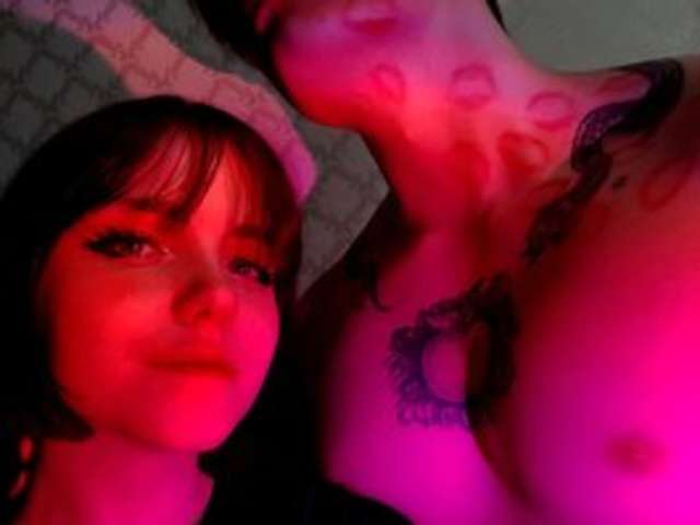 go to chat with KawaiiHornyArtists