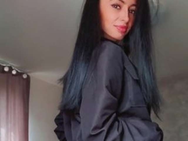 go to chat with KaylaJoy