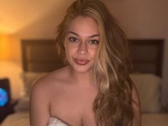 go to chat with KaylaSpade