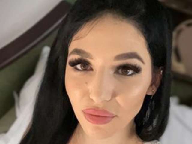 go to chat with KayleeCali
