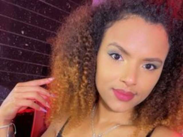 go to chat with KendraTasty