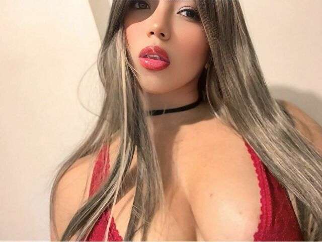 go to chat with KiaraVega