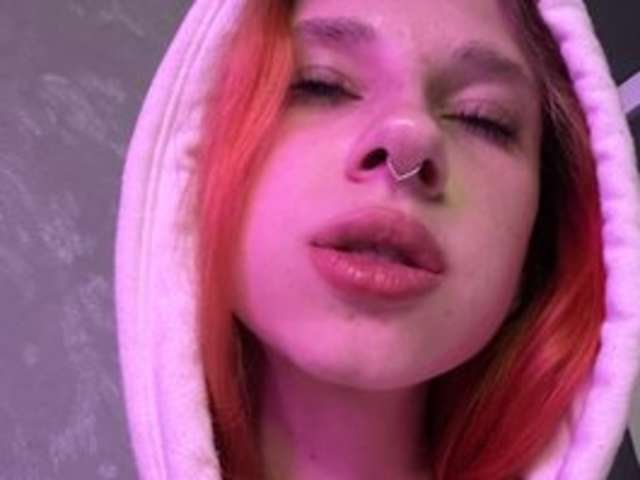 go to chat with Kim-Red