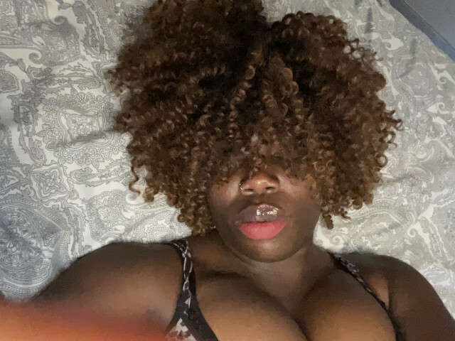 go to chat with Kim1998