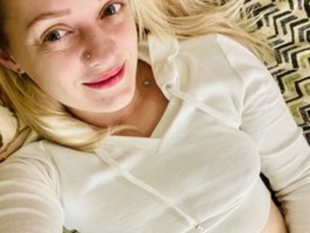go to chat with Kira2025