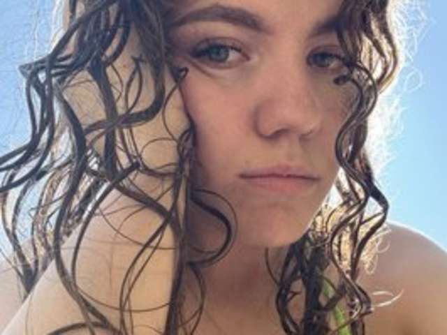 go to chat with KiraRustle