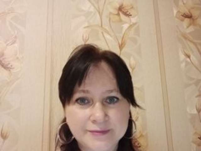 go to chat with Kitti-Moon367