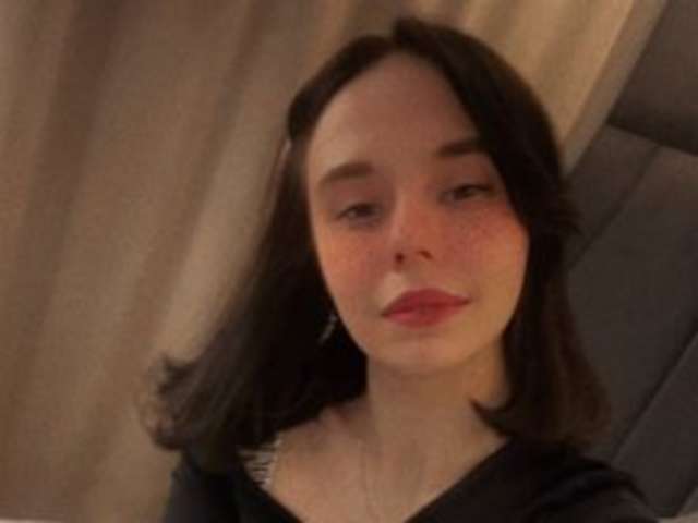 go to chat with KrissyKittyCat
