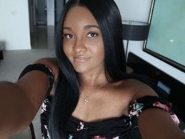 go to chat with KrystalMilani