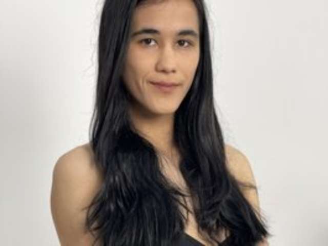 go to chat with KyraLee