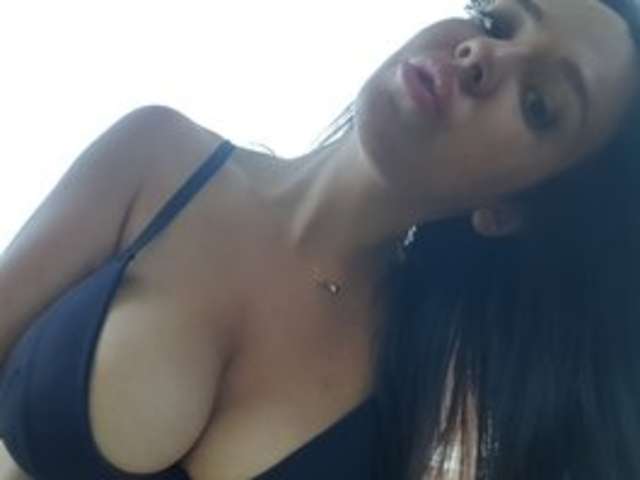 go to chat with L4DYCANDY