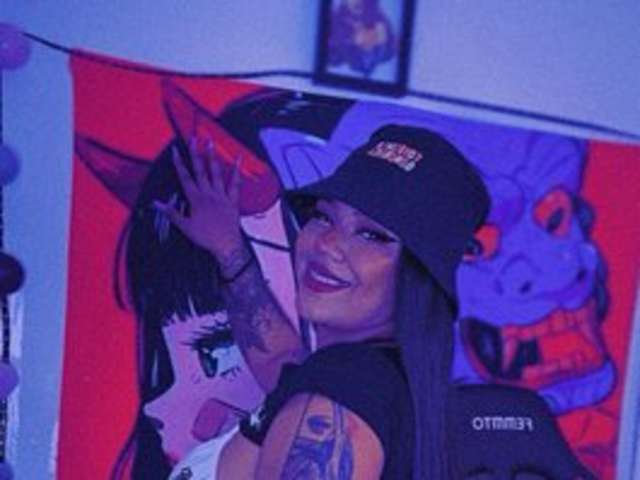 go to chat with LUNA-BLAZE12