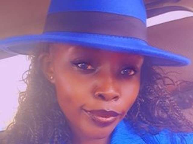go to chat with La-brea