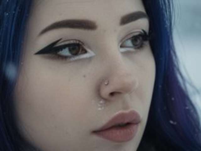 go to chat with LadyAlis