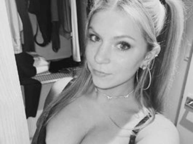 go to chat with Ladylustly