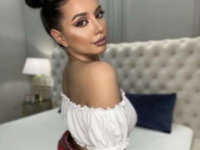 go to chat with LaraAnne