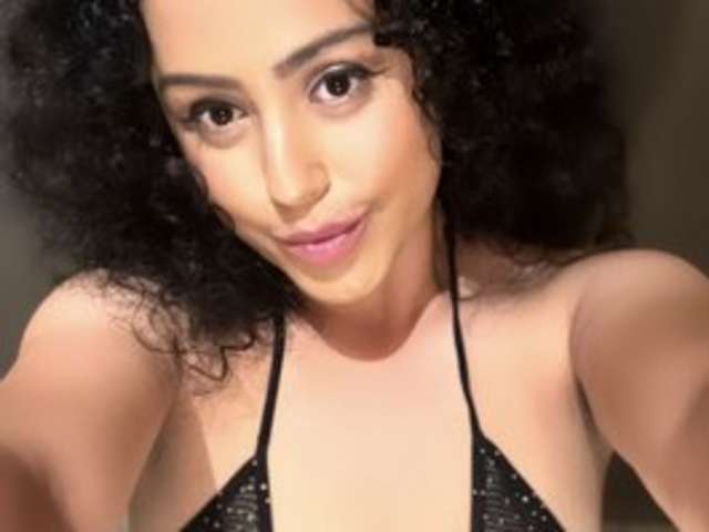 go to chat with Latinababex