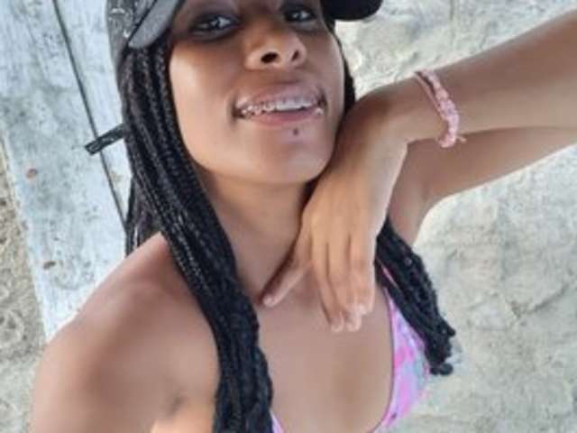 go to chat with Latincarla