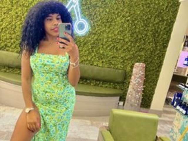 go to chat with LatoyaLove