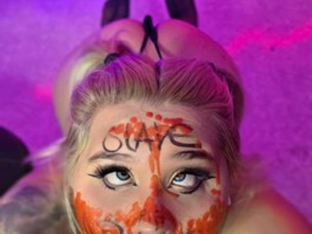 go to chat with Lauratakint